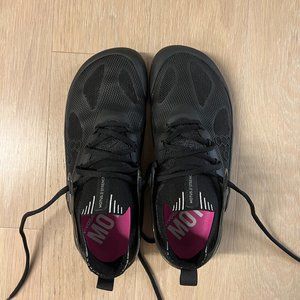 EUC Vivobarefoot MOTUS STRENGTH (womens) size US Women's 7/EU 37 (black)